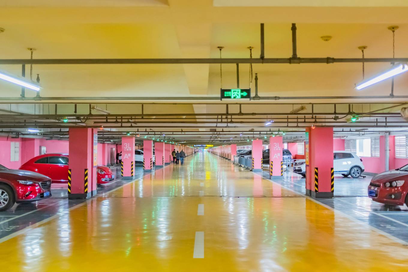 The Perfect Flooring Solution: Epoxy Resin Coating for High Traffic Areas