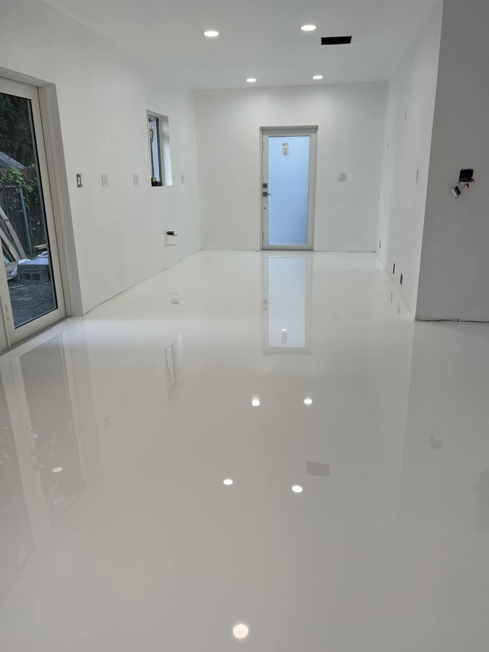 Latux Epoxy & Flooring 1.5 Gallon / 2 Part Kit Garages, Flooring, Tabletops & More LTX-007